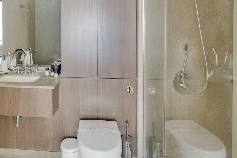 St. Georges Wharf Serviced Apartments By Thesqua.Re 4* London