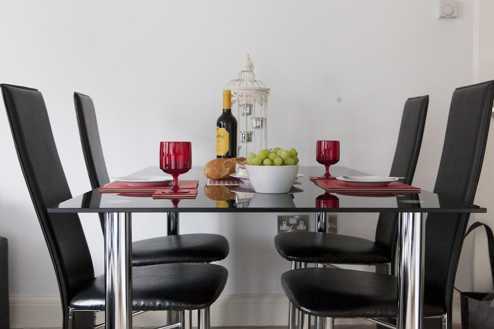 Bridge In Southwark Apartment London