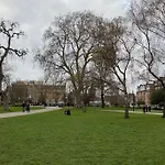 Two Bedroom Garden Flat in Zone 2 London
