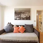 Room With Private Bathroom In A Modern Two Bedroom Two Bathroom Flat