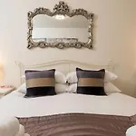 Feel Like Home in Modern 2-Bed Flat Zone 1