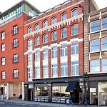 Heinze Flat 402 - One bedroom fourth floor flat