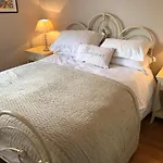 Notting Hill Apartment