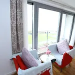 Hill House Riverview Apartment