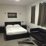 Paddington Apartments