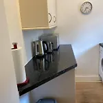 Lovely 1-Bed Apartment In London