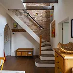 Charming Home With Roof Terrace In East London By Underthedoormat