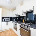 Trendy Ensuite Rooms, Southwark - Sk