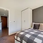 Two Bedroom Apartment - London Excel Stays