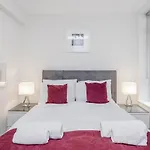 Roomspace Serviced Apartments - River House