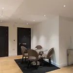 Chelsea Cascade London Flat