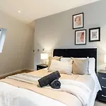 Stunning Camden House With Private Terrace & Free Parking