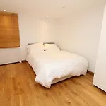 Stunning 2 Bed Flat In Fulham
