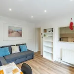 Lovely West London Entire Apartment