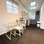 Cosy Apt 5Mins Walk From Station