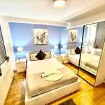 Central London 2 Bedroom Apartment