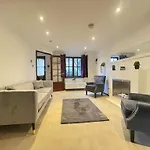 Lovely Double Room In Greenwich