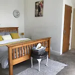 Hendon Central, Private Room Ensuite