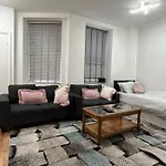 Marble Arch Apartment, 2-Bedroom