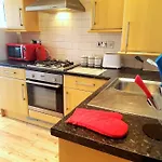 Comfortable Studio Flat Near Central London
