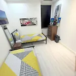 2-Bedroom Apartment In Tooting