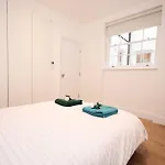 Lovely Flat In Baker Street
