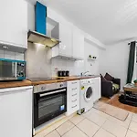 Prime Location Modern Gem Brixton Centre Cozy Studio With Free Parking