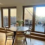 Spacious Mews Apartment, Clapham
