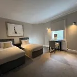 Star London Warwick Mansions 3-Bed Haven
