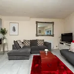 Bright & Contemporary 1Bedroom Annexe - Herne Hill!