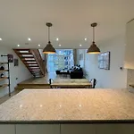Stunning 3Bd Maisonette Wbalcony - Old Street!