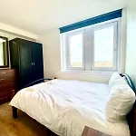 Comfy Two Bedroom Apartment Edgeware Road In Central London