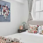 Hyde Park/Paddington Flat