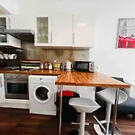 3-Bed Apartment In King\'S Cross Central London