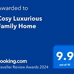 Cosy Luxurious Family Home