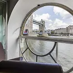 Subpenthouse Sleeps 6, Stunning Views Of Tower Bridge!