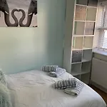2 Bed Home From Home Apartment 41