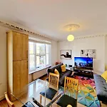 Beautiful Kensington Home 3 Minutes Walk To Earl\'S Court Station