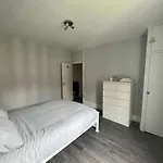Holiday Properties Vauxhall Central Rooms