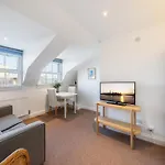 Fulham Road Apartments