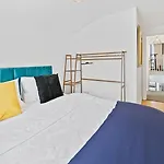 Cosy Urban Oasis 2 Bedroom Flat In Tottenham