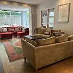 Wimbledon Tennis House With Hot Tub; 4 Minute Walk