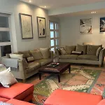 Wimbledon Tennis House With Hot Tub; 4 Minute Walk