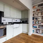 Homely Parkside 2-Bed Apartment In Primrose Hill