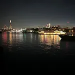 One-Bedroom Rotherhithe/Bermondsey Flat, Central London, Uk
