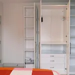 Spacious Duplex Flat West London For Families & Groups