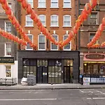 1-Bed Apartment In Central London