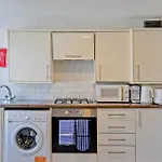 Imperial Corner House-Whitechapel Apartment