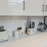 Modern And Cosy 2 Bedroom Flat In Notting Hill