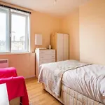 Room For Solo Travellers In Euston